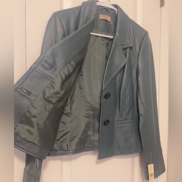 i.e. petite jacket *new with tag!* - Picture 3 of 5